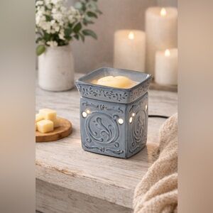 Scentsy Blue Ceramic Wax Warmer Square Electric Plug In Floral